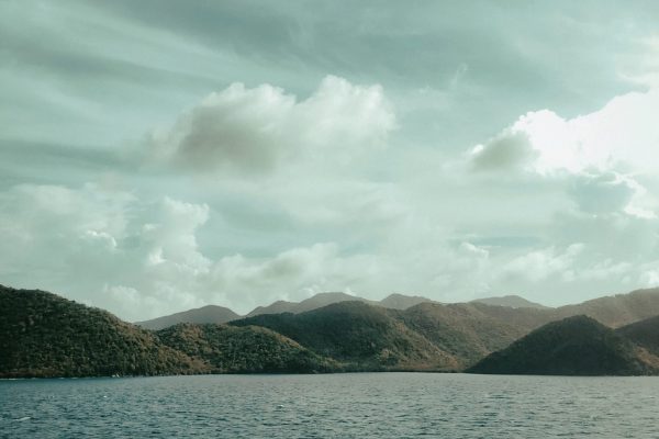 sam-5qu17cF-Jv0-unsplash